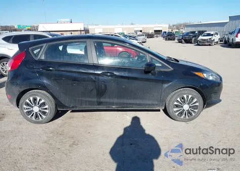 2018 Ford Fiesta S z USA, uszkodzony, nr VIN 3FADP4TJ0JM142720